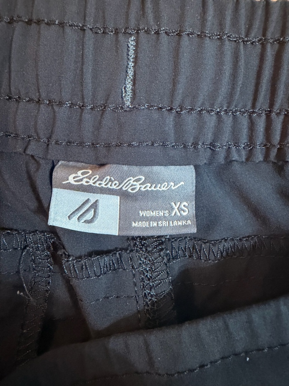 Eddie Bauer Black womens Athletic travel joggers - Picture 3 of 4